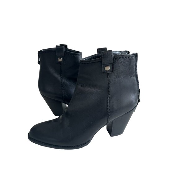 STUART WEITZMAN Black Leather Ankle Booties Boots Size 6.5 - Picture 5 of 10